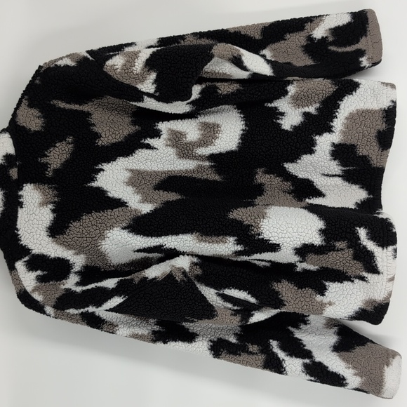 Eddie Bauer sweater size large great condition ! - Picture 10 of 16